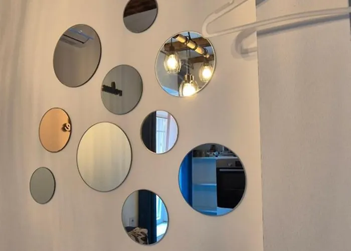 Old Post Office With Free Parking Апартаменты *