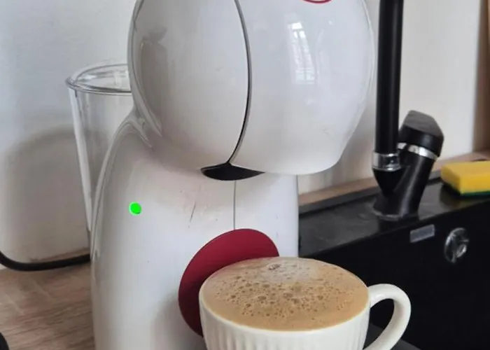 Old Post Office With Free Parking Апартаменты